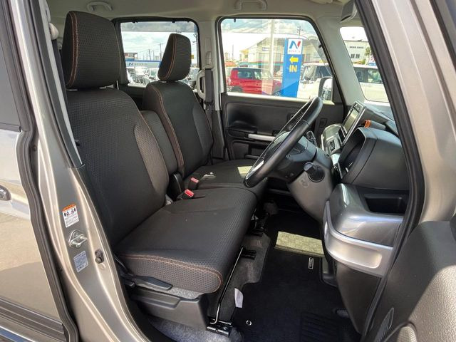 �^�]�Ȃ܂��ɂ͏\���ȃX�y�[�X������A�啿�ȕ��ł��������^�]���Ă�����������ł��B