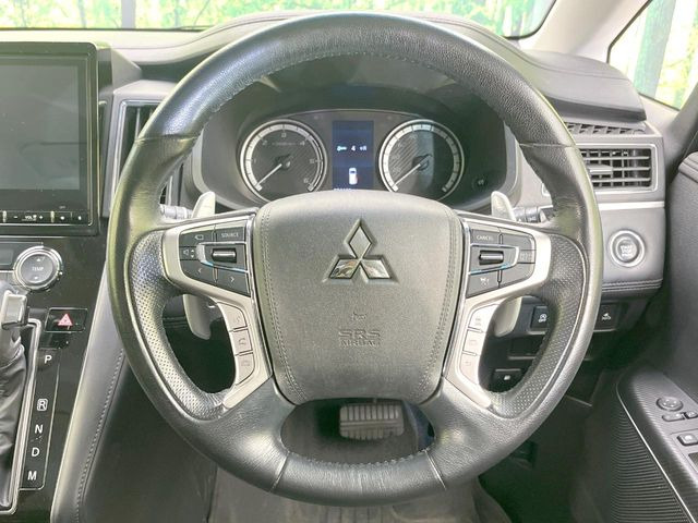 �y�����v�����X�e�A�����O�z�㎿�Ȋv���g�p���邱�ƂŁA��ɂ����������݂ƂĂ��^�]���₷���n���h���ł���