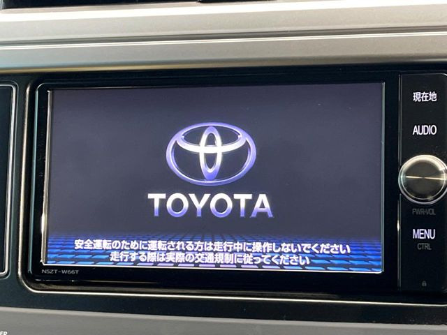 �y�����i�r�z�l�C�̏����i�r�𑕔����Ă���܂��B�i�r�̎g���₷���͂������A�I�[�f�B�I�@�\���[��!�L�����v�◷�s�͂������A�ʋ΂┃�����ȂǕ��i�̃h���C�u���y�����Ȃ�͂���