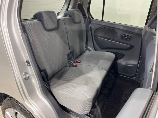 �L�X�Ƃ���2��ڃV�[�g�͋��Z���������A���S�n�����K!�F�B��Ƒ��Ƃ̂��o�����ɂ҂�����ł��B�x�r�[�V�[�g��`���C���h�V�[�g�g�p�������K�ɂ��߂�������������\���ȋ�Ԃ��m�ۂ��Ă��܂��B