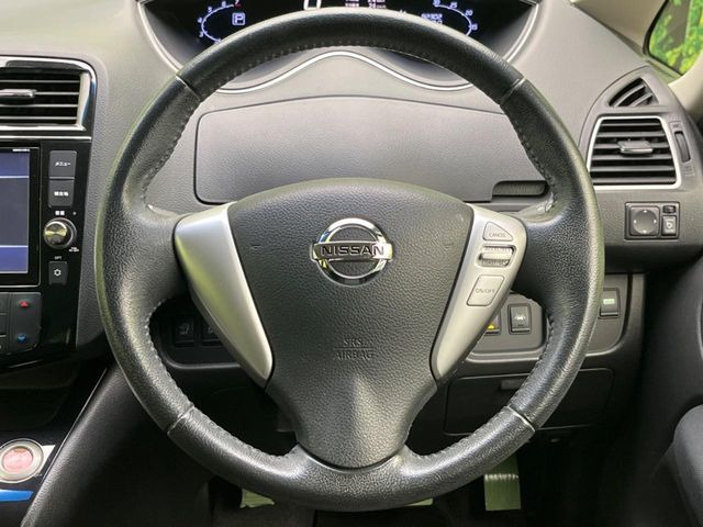 �y�����v�����X�e�A�����O�z�㎿�Ȋv���g�p���邱�ƂŁA��ɂ����������݂ƂĂ��^�]���₷���n���h���ł���