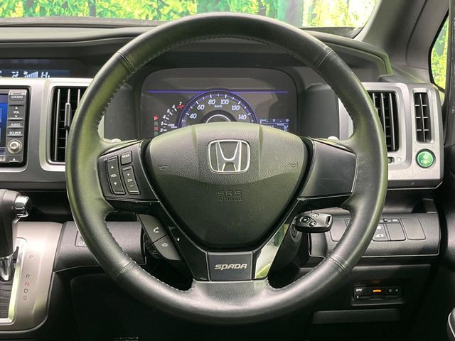 �y�����v�����X�e�A�����O�z�㎿�Ȋv���g�p���邱�ƂŁA��ɂ����������݂ƂĂ��^�]���₷���n���h���ł���