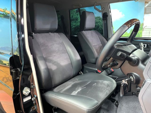 �y�n�[�t���U�[�V�[�g�z�������ƍ���S�n�𗼗������l�C�̃V�[�g���w�ʁE���ʂ̃t�@�u���b�N�f�ނ́A�ʋC���̗ǂ��⊊��ɂ����ɗD��Ă��܂��B�C���╞���ɍ��E���ꂸ���K�ɂ���肢�������܂��B