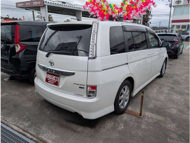 アイシス1.8 プラタナ