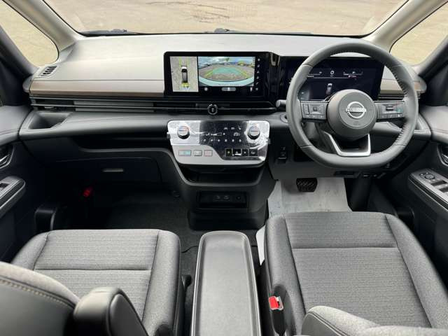 セレナ1.4 e-4ORCE ハイウェイスターV 4WD