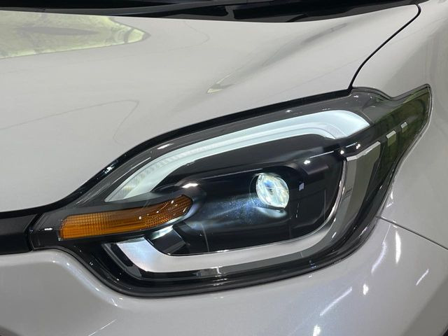 �yLED�w�b�h���C�g�z���V����ԑ��s�����ǍD�Ȏ��E���m�ۂ����S���ĉ^�]�ł��鍂�P�xLED�w�b�h���C�g�𑕔�!�_�����x�������A����d�͂��}�����Ă��܂��B