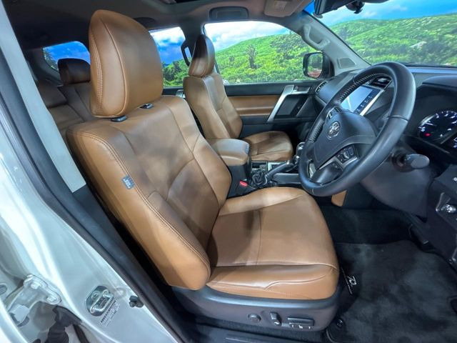 �^�]�ȃV�[�g���͎g�p�������Ȃ��A�ǍD�ȏ�ԂƂȂ��Ă��܂��B���J�Ɏg���Ă������Ƃ��悭�킩��܂��ˁB