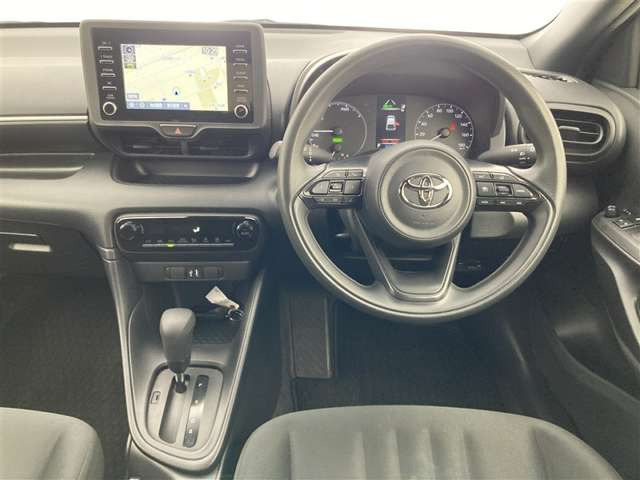 ヤリス1.5 ハイブリッド X