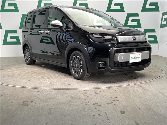 フリード1.5 e:HEV クロスター