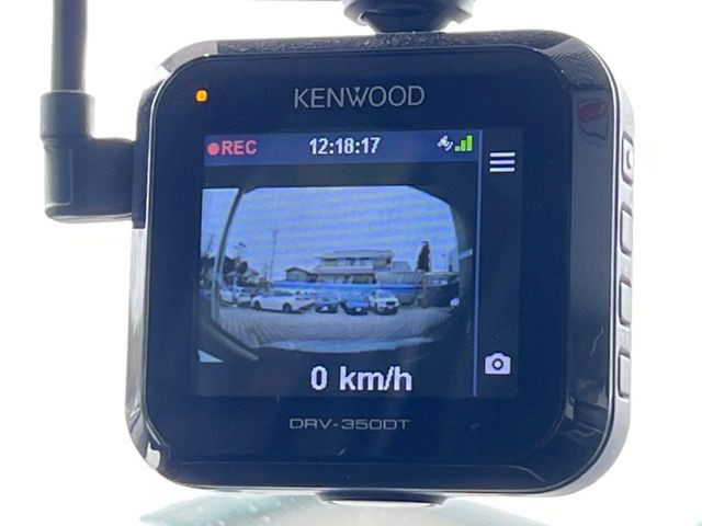 �y�h���C�u���R�[�_�[�z���S�E���S�ȃJ�[���C�t�ɕK�{�̃h���C�u���R�[�_�[�𑕔�!���s���͂������A������^�]�⎖�̂ɑ��������ۂ̏󋵂��f���ŋL�^���A����̃��X�N�ɔ����܂��B