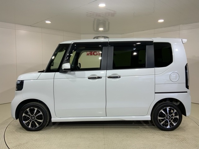 N-BOXカスタムターボ コーディネートスタイル モノトーン 4WD