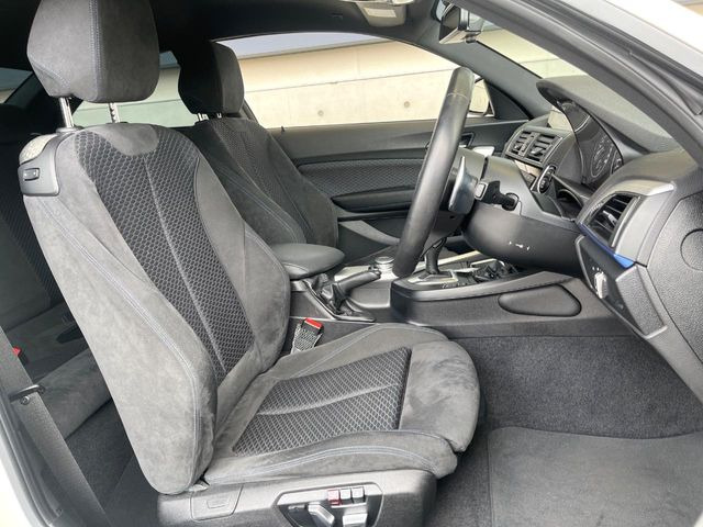 ���V�[�g�̎g�p��:�j��E�ւ�������Ȃ��A�����̒ʂ肫�ꂢ�ȏ�Ԃ��ێ����Ă���܂��B�܂��A�����N���[�j���O�E�R�[�e�B���O�����p�����������܂��B