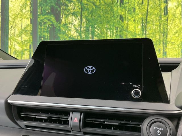 �y8�C���` �f�B�X�v���C�I�[�f�B�I�z���ʂ̃f�B�X�v���C��AppleCarPlay��AndroidAuto�����p�\�B�傫�ȉ�ʂŃX�}�z�i�r�A�v���������p���������܂���