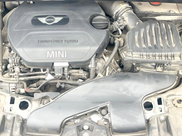 �����X�ł́A�e���[�J�[�̐�p�f�f�e�X�^�[�𓱓��B���Ǝ��i�����e�N�j�J���X�^�b�t���풓���Ă���܂��̂ŁA������̍ۂɂ����S���Ă����p���������܂��B