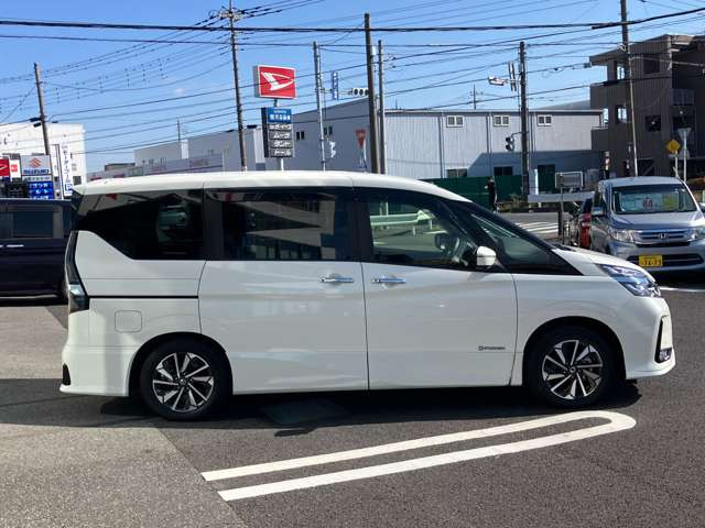 ☆6ヶ月or5000kmまで保証いたします☆(どちらか早く到達するまでとなります)消耗品または1部の部品が対象外となる場合がございます☆メンテナンスは当社プロ整備士・スタッフ一同整備・点検を致します☆