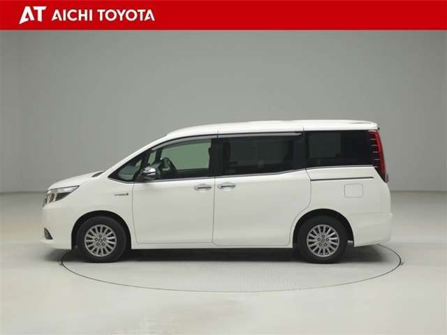 エスクァイアハイブリッド1.8 Gi ブラックテーラード