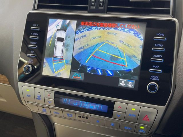 �y�p�m���~�b�N�r���[���j�^�[�z��p�̃J�����ɂ��A�ォ�猩���낵���悤�Ȏ��_��360�x�N���}�̎��͂��m�F���邱�Ƃ��ł��܂������p�������m�F���₷���A�����ꏊ�ł̐؂�Ԃ��⒓�Ԃ��X���[�Y�ɍs���܂��B