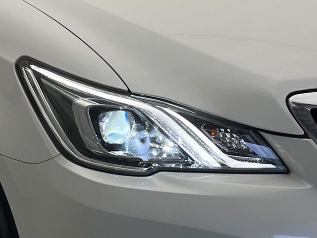 �yLED�w�b�h���C�g�z���V����ԑ��s�����ǍD�Ȏ��E���m�ۂ����S���ĉ^�]�ł��鍂�P�xLED�w�b�h���C�g�𑕔�!�_�����x�������A����d�͂��}�����Ă��܂��B