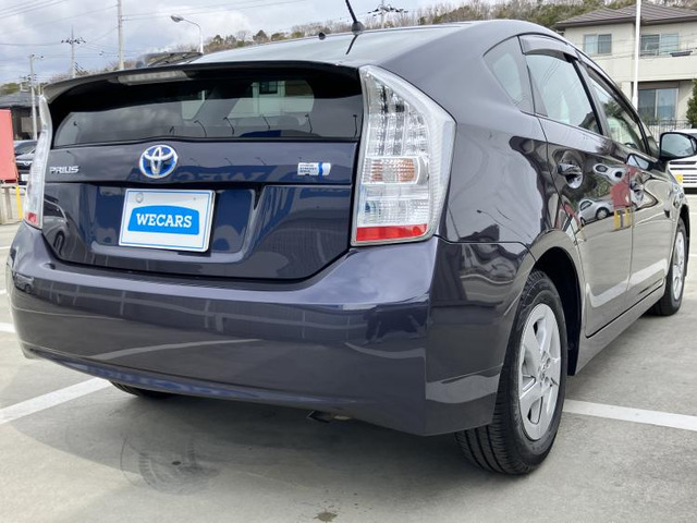 プリウス1.8 S LEDエディション