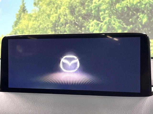 �y10.25�C���`�}�c�_�R�l�N�g�z�ԓ��̕��͋C�Ƀ}�b�`������^�f�B�X�v���C�B�X�}�z�ڑ��ł̃i�r�g�p��Bluetooth�Đ����A�l�X�ȋ@�\���y���߂܂��B�����I�ȃ_�C�������삪�\�ŁA�g��������ǍD�ł��B