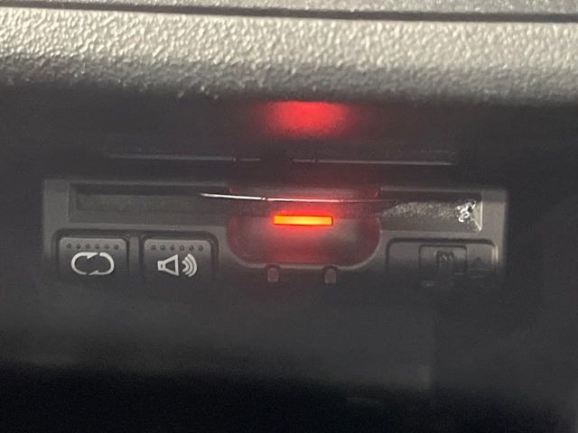 【ETC】高速道路の料金所をストレスなく通過!話題のスポットやサービスエリアに多い「スマートIC」利用時は必須のアイテムです。当店でセットアップを実施、ご納車当日からすぐにご利用いただけます!