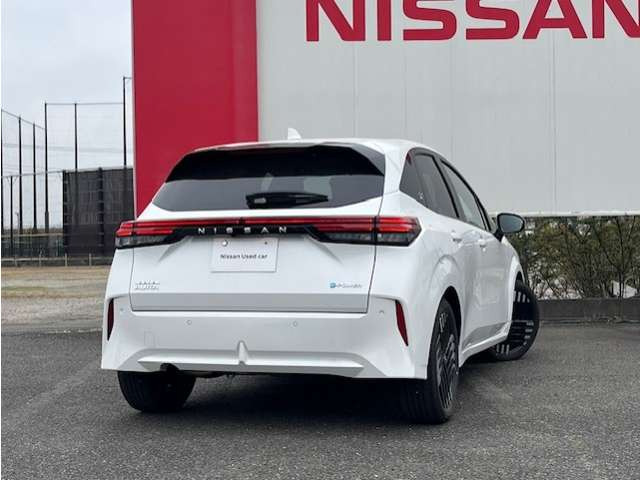 ノートオーラ1.2 G レザーエディション