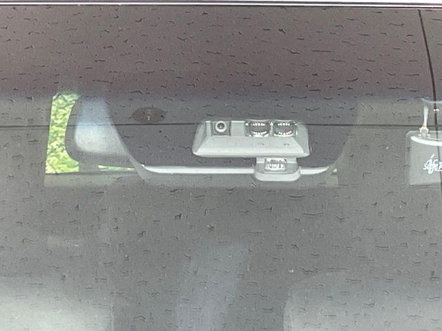 �y�O�He-Assist�z���s���ɑO���̎ԗ�����F�����A�Փ˂������Ȏ��͌x��ƃu���[�L�ŏՓˉ���Ɣ�Q�y�����A�V�X�g�B�����S�Ƀh���C�u�����y���݂��������܂��B