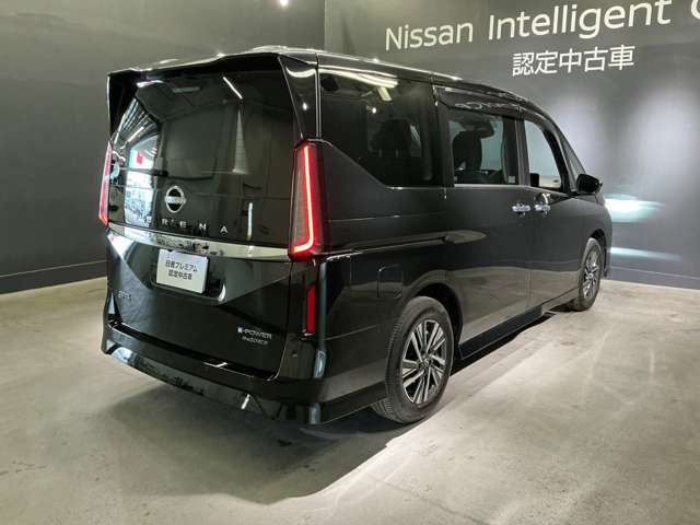 セレナ1.4 e-4ORCE ハイウェイスターV 4WD