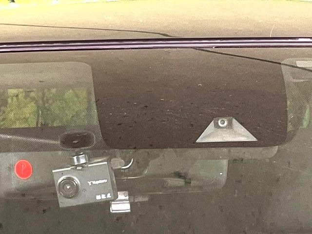 �y�C���e���W�F���g�G�}�[�W�F���V�[�u���[�L�z�t�����g�J�����őO���̎ԗ�����s�҂����m�B�Փ˂������Ȏ��͏Փ˔�Q�y���u���[�L���쓮�A�Փˉ�����T�|�[�g�B�����S�Ƀh���C�u�����y���݂��������܂��B