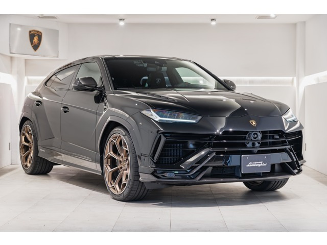 ウルスペルフォルマンテ 4WD