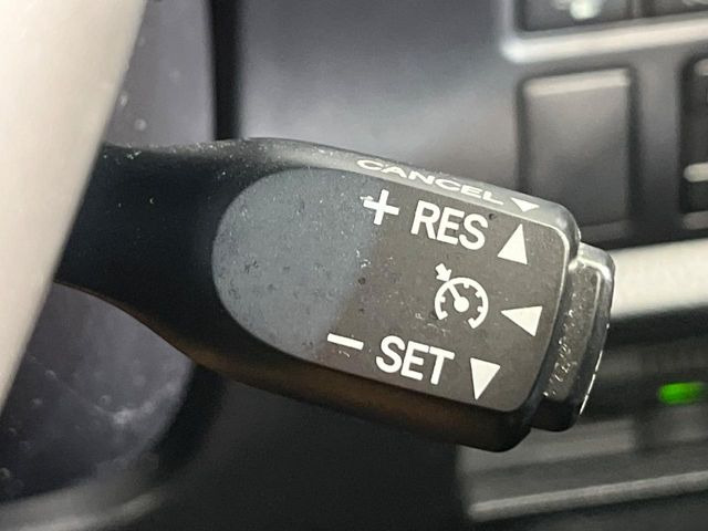 �y�N���[�Y�R���g���[���z�������H�����N���N���s�B�A�N�Z���𗣂��Ă���葬�x�ő��s���ł��A�������^�]���̕��S���y��!�����E�������ȒP�ȃX�C�b�`����Œ����ł��܂��B