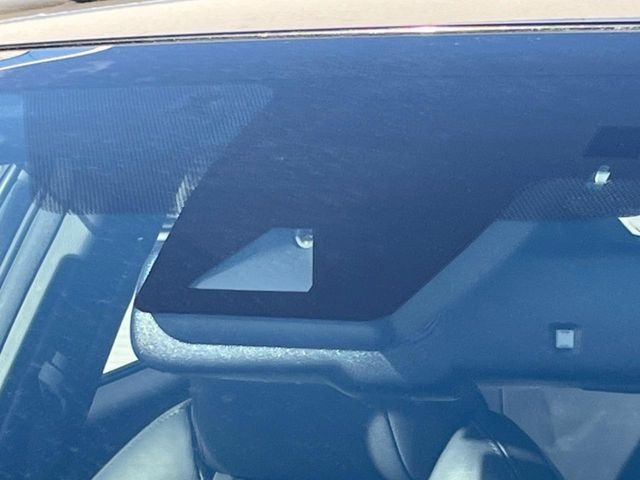 �y�v���N���b�V���Z�[�t�e�B�z�O���̎ԗ��������m���A�Փ˂������Ȏ��͌x��Œ��ӂ𑣂��A�u���[�L�𓥂ޗ͂��T�|�[�g�B�u���[�L�𓥂߂Ȃ������ꍇ�͏Փ˔�Q�y���u���[�L���쓮�A�Փˉ�����T�|�[�g���܂��B