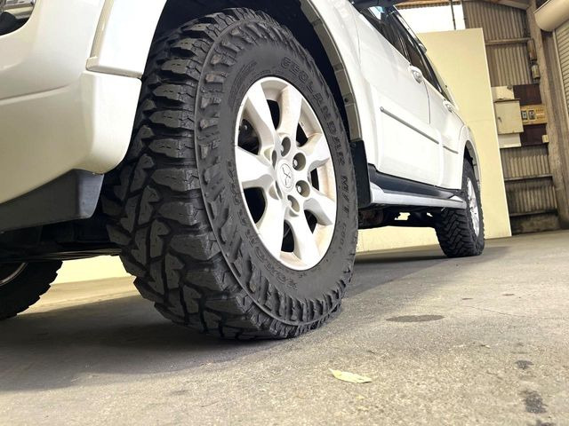 �y�����I�v�V����17�C���`�A���~�z�C�[���z�����I�v�V�����z�C�[���𑕒��B���s���\�̌���ɉ����A�O�ς����X�^�C���b�V���ɂȂ��Ă��܂��B