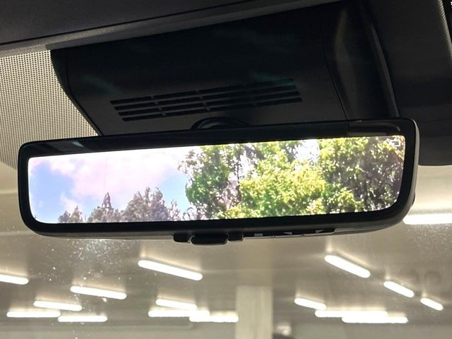 �y�f�W�^���C���i�[�~���[�z��Ȃ̑傫�ȉו��⓯��҂Ō�����m�F���Â炢���ł����S!�J�������B�e�����ԗ�����̉f�������[���~���[���ɕ\���B�N���A�Ȏ��E�ŏ󋵂̊m�F���\�ł�!