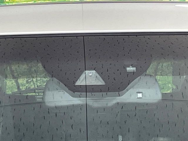 �y�g���^�Z�[�t�e�B�Z���X�z���s���ɑO���̎ԗ�����F�����A�Փ˂������Ȏ��͌x��ƃu���[�L�ŏՓˉ���Ɣ�Q�y�����A�V�X�g�B�����S�Ƀh���C�u�����y���݂��������܂��B