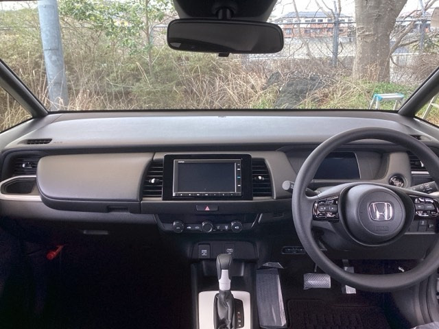 フィット1.5 ベーシック