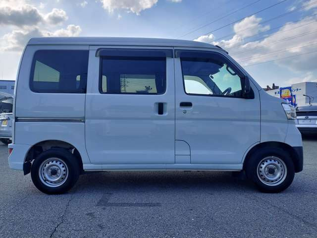 ���J�[�i�r�A�A���~�z�C�[���AHID���C�g���̃J�[�p�i��������舵���Ă��܂�������]������΂��Ђ����k����������