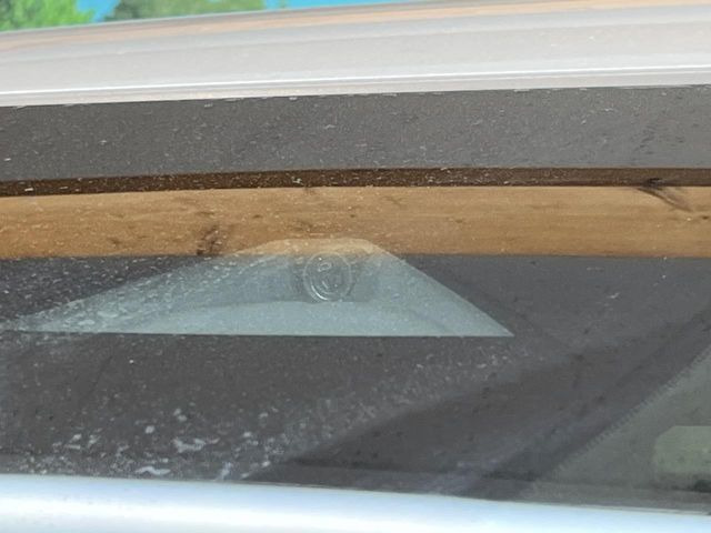 �y�X�}�[�g�u���[�L�T�|�[�g�z���s���ɑO���̎ԗ�����F�����A�Փ˂������Ȏ��͌x��ƃu���[�L�ŏՓˉ���Ɣ�Q�y�����A�V�X�g�B�����S�Ƀh���C�u�����y���݂��������܂��B