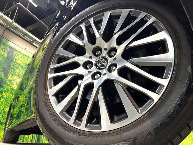 �y����18�C���`�A���~�z�C�[���z�O�ςɃ}�b�`���������A���~�z�C�[���𑕒����Ă���܂��B�e��ЊO�A���~�z�C�[����A�X�^�b�h���X�^�C�����戵�����Ă���܂��B���񂲑��k����������