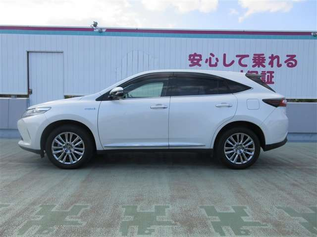 ハリアー2.5 ハイブリッド E-Four プログレス メタル アンド レザーパッケージ 4WD