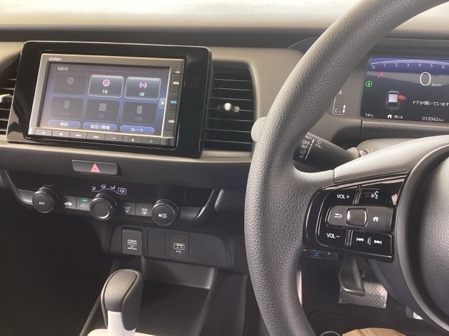 フィット1.5 ベーシック