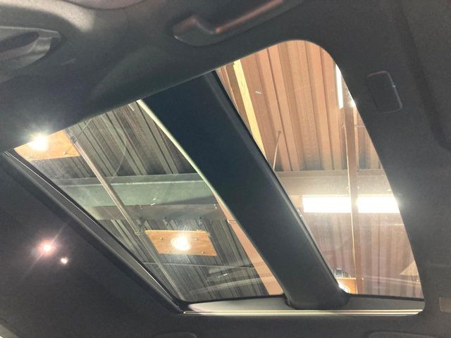 クラウンスポーツ2.5 Z E-Four 4WD