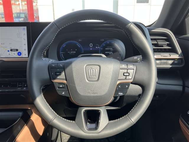 クラウンスポーツ2.5 Z E-Four 4WD