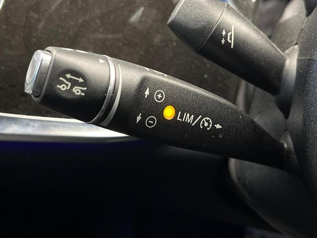 ���f�B�X�g���j�b�N�v���X:�s�s�A�x�O�A�������H�Ȃǂ̑��s���ɁA�X�e���I�}���`�p�[�p�X�J�����ƃ��[�_�[�Z���T�[�ɂ��A�O���Ԃ�F�����đ��x�ɉ������Ԋԋ������ێ����鎟����̃N���R��!