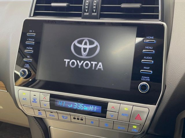 �y9�C���` �f�B�X�v���C�I�[�f�B�I�z���ʃf�B�X�v���C�ւ������̃X�}�[�g�t�H���ƘA�g���āA�i�r��bluetooth�ł̉��y�Đ����\�ł���f�U�C���͂�����񑀍쐫���ǍD!�ʓr�i�r�@�\�̎�t�\�ł���