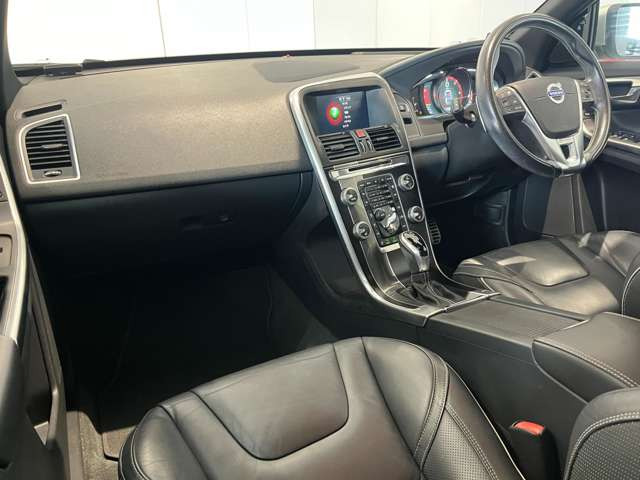 XC60D4 Rデザイン ディーゼル