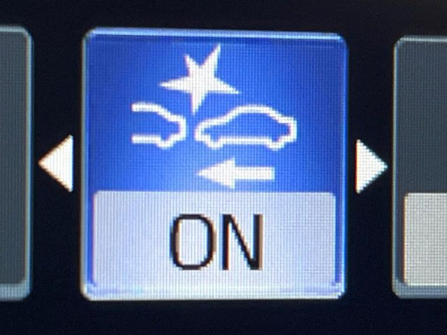 �y�v���N���b�V���Z�[�t�e�B�z�O���̎ԗ��������m���A�Փ˂������Ȏ��͌x��Œ��ӂ𑣂��A�u���[�L�𓥂ޗ͂��T�|�[�g�B�u���[�L�𓥂߂Ȃ������ꍇ�͏Փ˔�Q�y���u���[�L���쓮�A�Փˉ�����T�|�[�g���܂��B