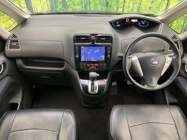 セレナ2.0 ハイウェイスター Vセレクション+Safety S-HYBRID