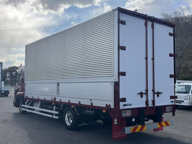 フォワードウィング