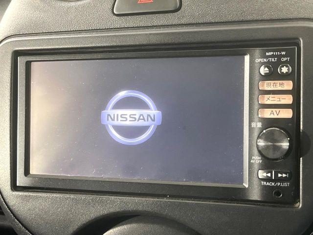 【純正ナビ】人気の純正ナビを装備。オーディオ機能も充実しており、Bluetooth接続すればお持ちのスマホやMP3プレイヤーの音楽を再生可能!毎日の運転がさらに楽しくなります!!